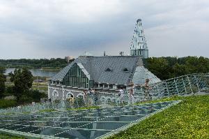 Warszawa - ogród na dachu Biblioteki Uniwersyteckiej