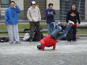 Hip-hop: b-boying