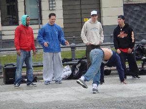 Hip-hop: b-boying