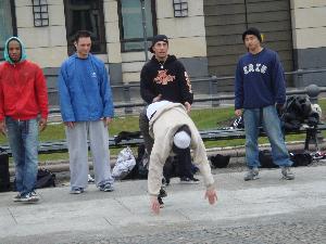 Hip-hop: b-boying