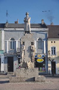 Wąbrzeźno - pomnik "Bojownikom o wolność, budowniczym pokoju 1939-1945"