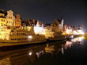 Gdańsk nocą