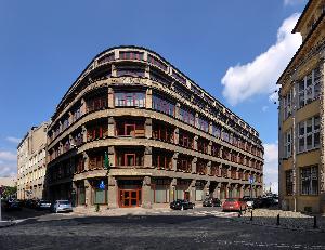 Wrocław - d. dom handlowy i biurowiec