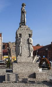 Wąbrzeźno - pomnik "Bojownikom o wolność, budowniczym pokoju 1939-1945"