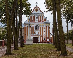 Brzeziny - kościół i klasztor Reformatów